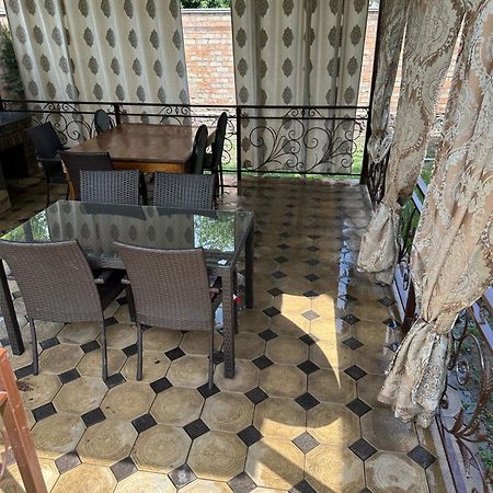 Amanat Guest House บิชเคก ภายนอก รูปภาพ