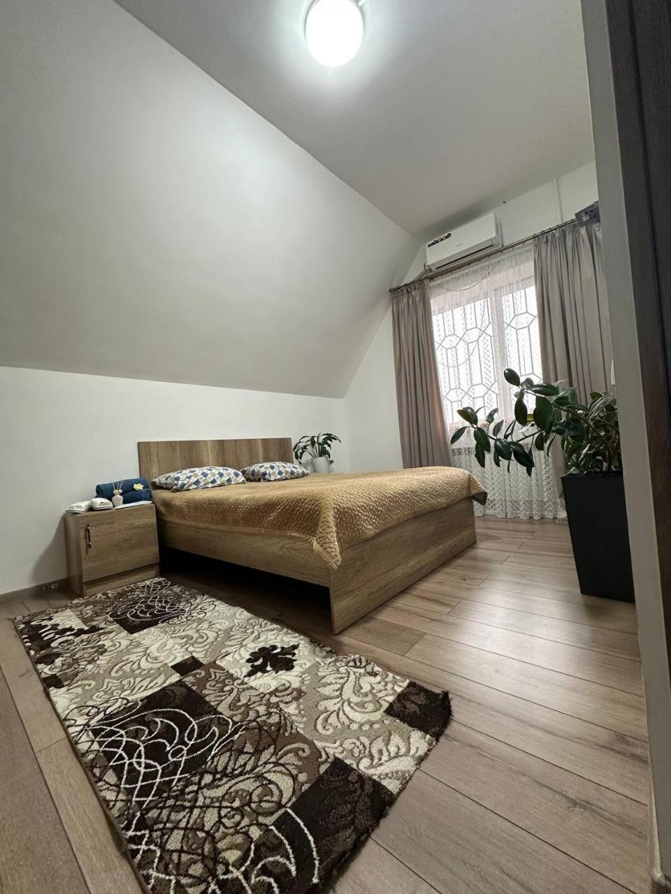 Amanat Guest House บิชเคก ภายนอก รูปภาพ