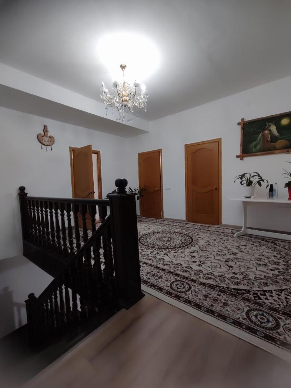 Amanat Guest House บิชเคก ภายนอก รูปภาพ
