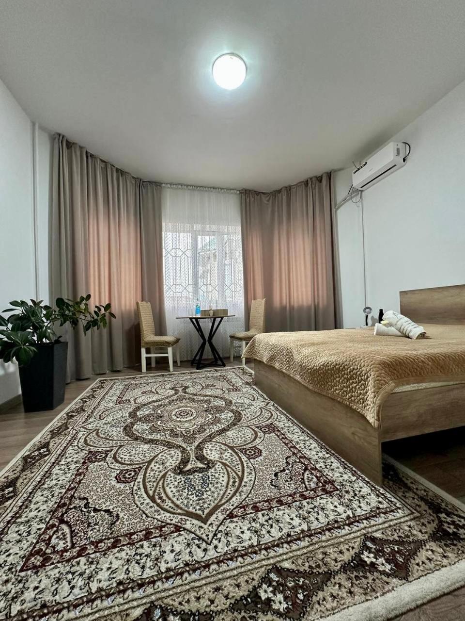 Amanat Guest House บิชเคก ภายนอก รูปภาพ