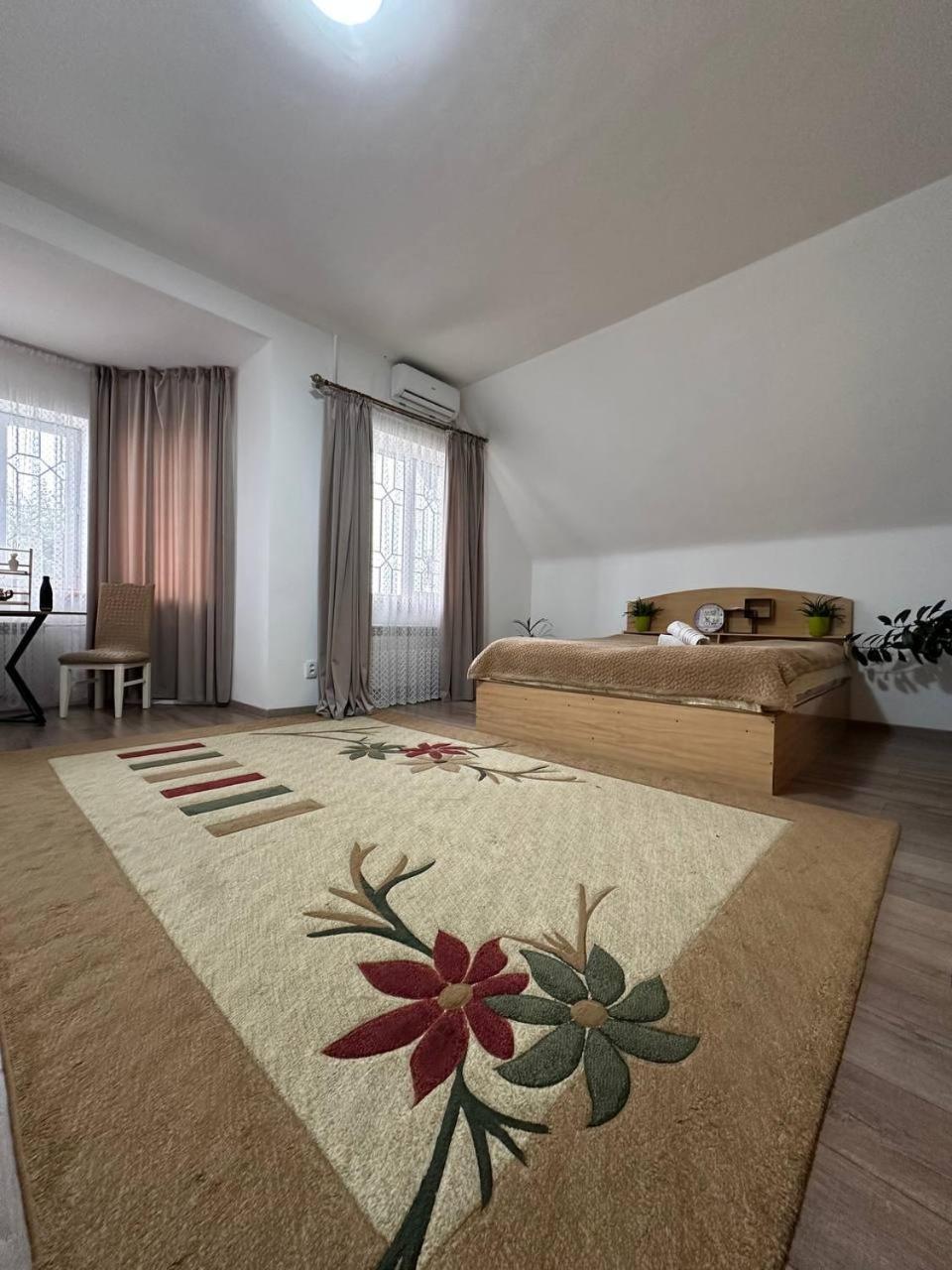 Amanat Guest House บิชเคก ภายนอก รูปภาพ
